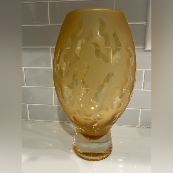 Vintage Two Toned Amber Frosted Vase Mid Century Modern-Hand Blown Beautiful - Picture 3 of 4